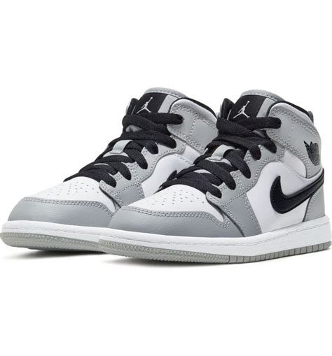 Air Jordan 1 Mid SE Big Kids' Shoes 